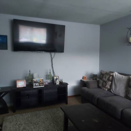 $750 / 1br - Private room for rent  $750 plus 1/3 utilities (Fairview)64039057776899123