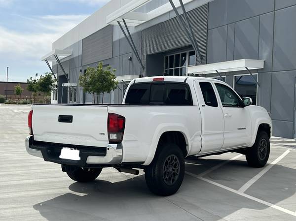 2018 TOYOTA TACOMA SR5 V6 | 79K MILES ONLY | - $21,50063469624988419123