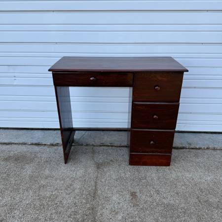 4 Drawer Dark Wood Particle Board Writing Desk 1