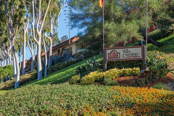 $2,535 / 2br - 1025ft2 - Walk in Closets, Resident Referral Program, Refrigerator (2051 Geneva St, Oceanside, CA)63701686376195122