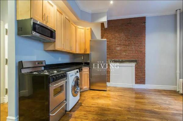 $4,995 / 2br - Lower East Side | Clinton street | $4,995 | NO FEE (Lower East Side)63912044876675122