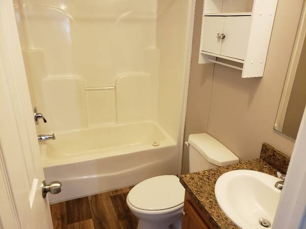 $1,349 / 3br - 1216ft2 - Look & Lease Today!  October Rent is FREE! (Woodlake)64027442403841124
