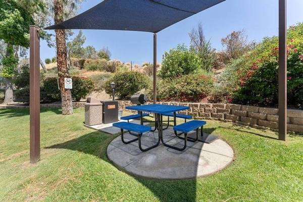 $2,010 / 2br - 850ft2 - ONE MONTH FREE WITH A 12-15 MONTH LEASE TERM! NEWLY RENOVATED (2660 Alpine Boulevard, Alpine, CA)63841345052291124