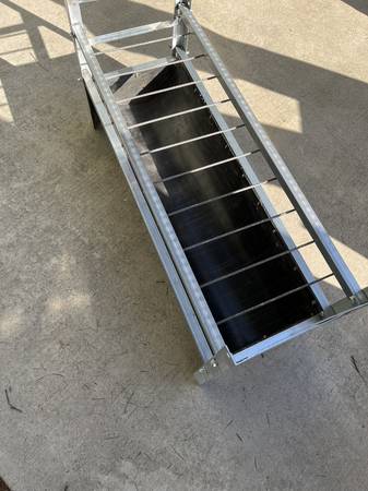 Small goats feeder - $100 (Hemet)63471082357377120