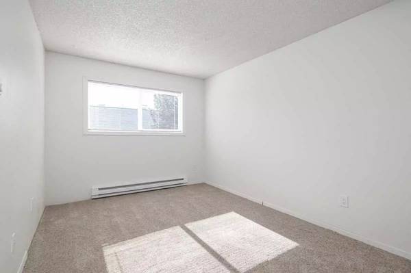 $1,320 / 2br - 900ft2 - Vibrant Living Meets Cozy Retreats: Your Next Home Awaits Here! (Kennewick)63624280628609121