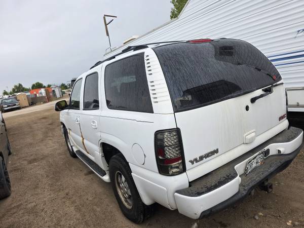 2002 gmc yukon denali 1