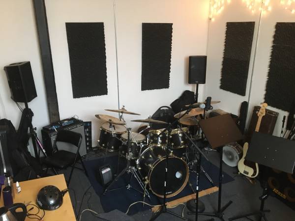 Espacio para ensayos de música / práctica de banda (gowanus)63654944740993120