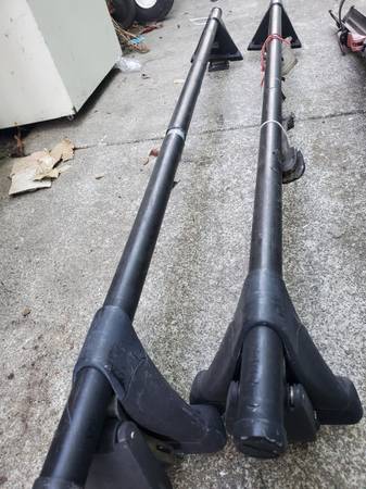 2 Yakima LockJaw Upright Rooftop Bike Carrier Rack Round Bar Mounts - $200 (alameda)63471455456515120