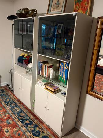 Display cabinets 1