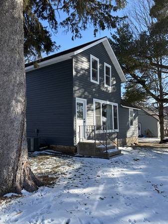 $1800.00 / 3br - 1176ft2 - 307 Richland, St charles MN