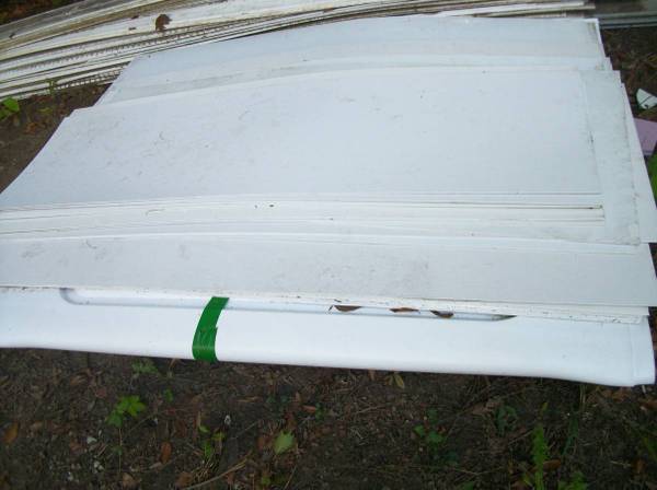 Four Piece RV's Fiberglass Showers 1