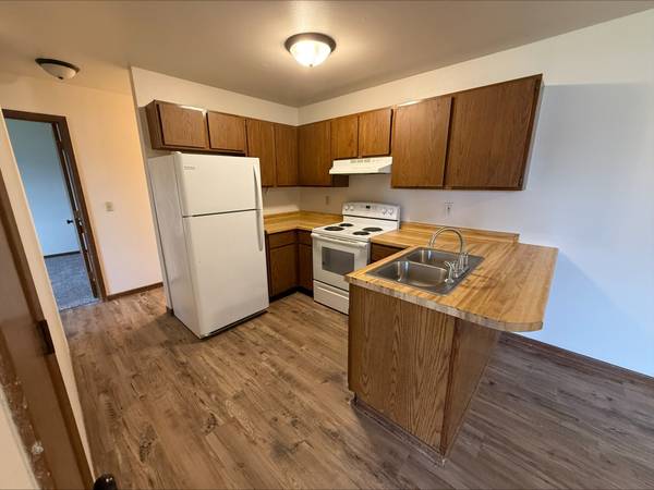 $995 / 2br - 750ft2 - 🌟 2HAB/1BA – $995/mes – TODOS los servicios incluidos – Disponible AHORA Eau Claire (Eau Claire, WI)63845959540611121