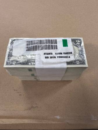 Brick of 1000-2$ Dollar Bills 1