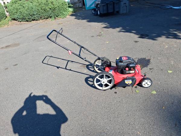 Yard machine 22 inch cut 1