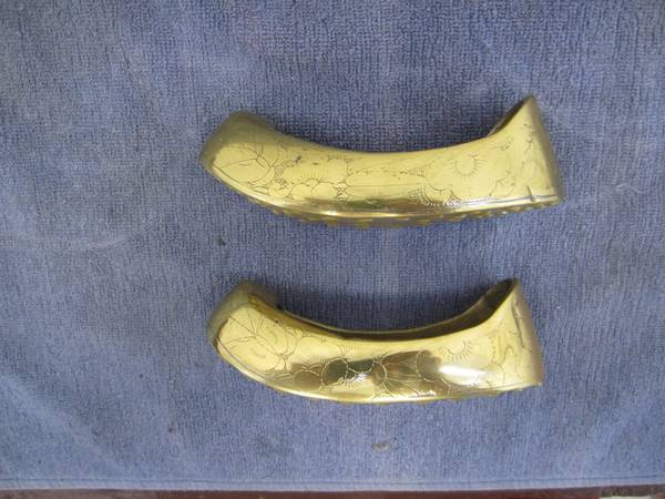 HEAVY BRASS KOREAN SLIPPERS PRE 1950 1