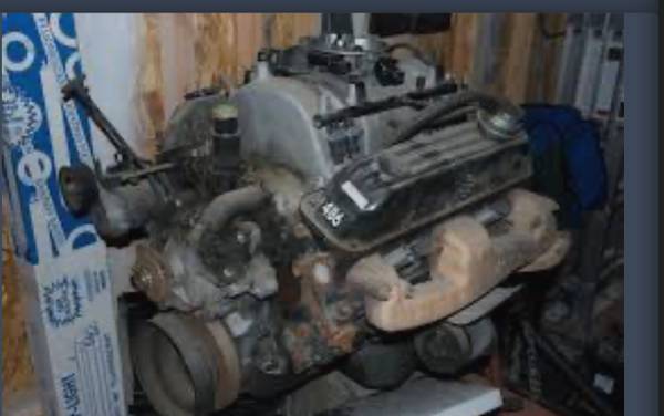 Wanted Mopar Magnum 5.2 Engine 1