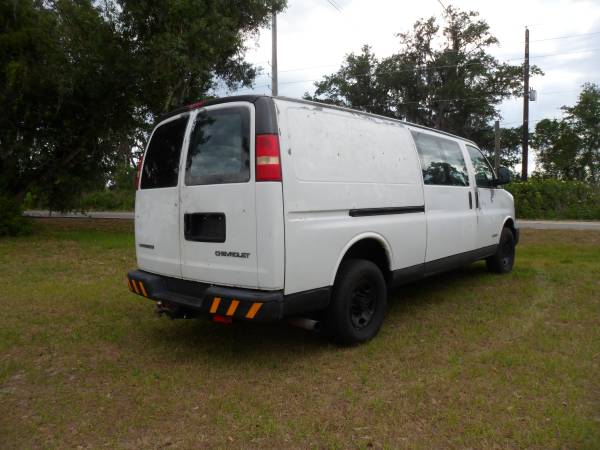 2003 Chevrolet G3500 - Photo 5