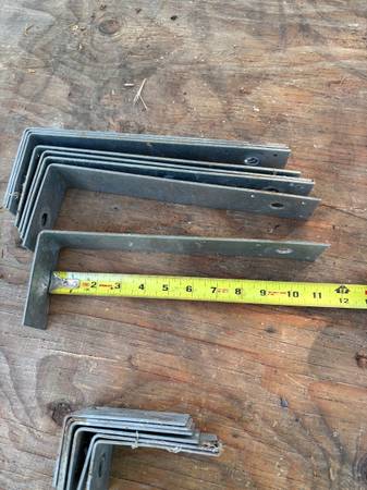 Angle braces and bolts 1