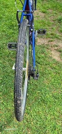 Fuji Crosstown Hybrid Bicycle - $185 (East Bridgewater)63442724107393121