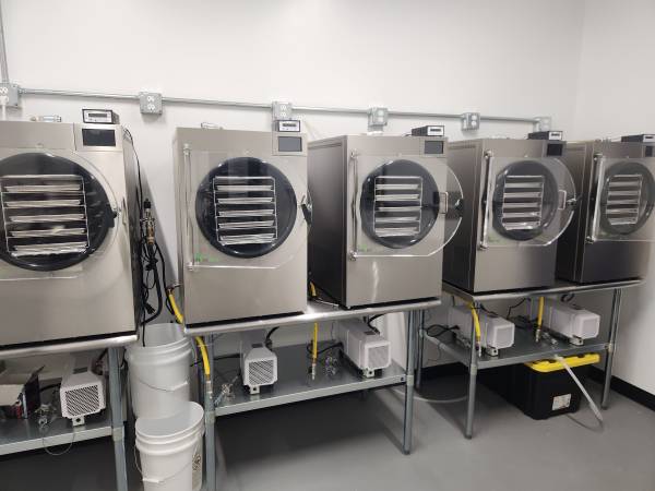 Large Scientific Freeze Dryers 1