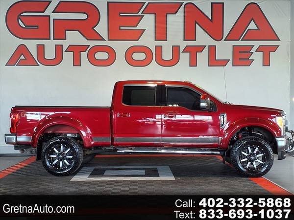 1 2017 Ford Super Duty F-350 SRW Lariat 4WD Crew Cab 6.75 Box 1
