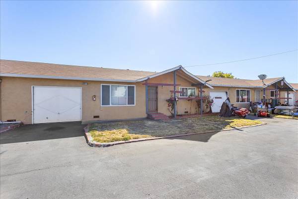 $2,450 / 2br - 267 Flint Ct #4 - 2 bedroom | 1 bath (hayward / castro valley)63880013857283121