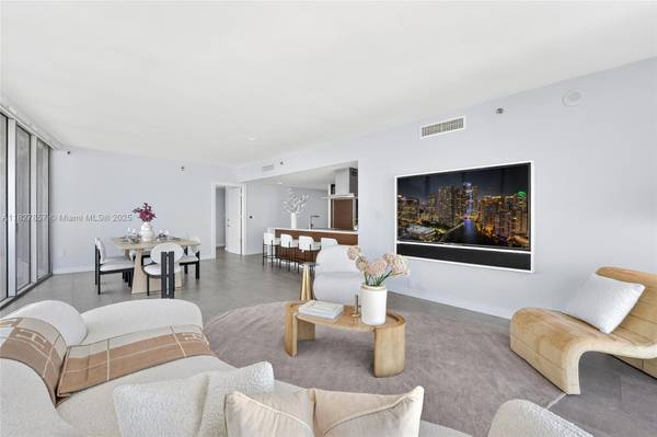 $1,699,000 / 3br - 1870ft2 - 3 Bedroom Corner unit Icon Brickell Best Layout (Brickell)64051002361473124