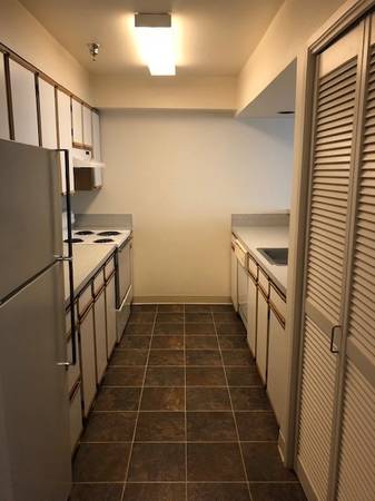 $1,695 / 1br - Greenlake 1 bd - Acton - ¡al otro lado de la calle de Whole Foods! (Greenlake)63659710980737122