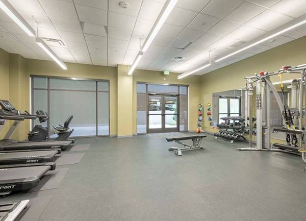 $1,724 / 1br - 889ft2 - Internet Cafe, Fire Pit, Theater Room (4015 133rd St SE, Mill Creek, WA)63688586522243123