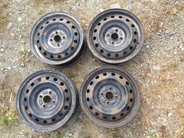 Toyota 15" rims 1