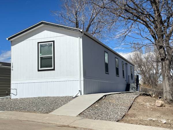 $109,900 / 3br - 1056ft2 - ¡ESPECIAL! Casi una casa nueva - Comunidad de 55+ (Colorado Springs)64151629573122121
