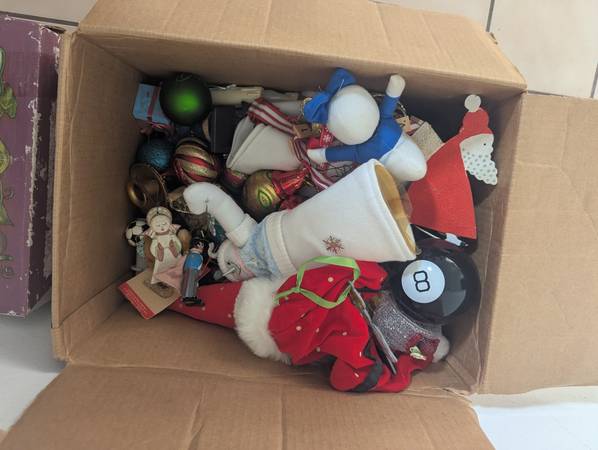 Christmas Decorations vintage balls ornaments holiday decor 1 dollar e 1