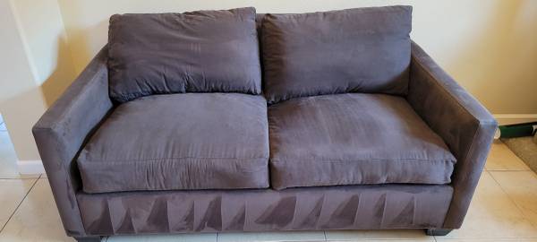 Pullout Loveseat 1