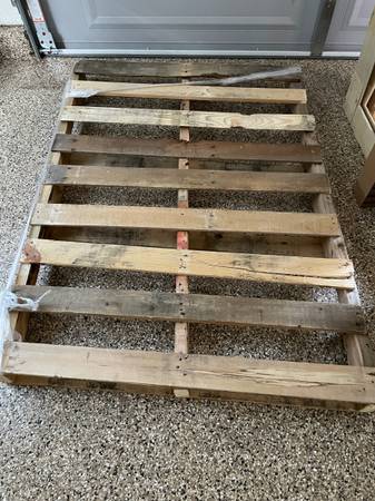2 pallets, each diff sizes 1