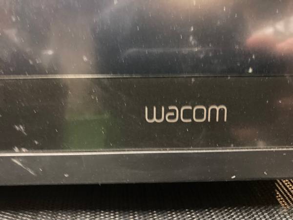 WACOM Cintiq 21UX DRK-2100 tableta LCD - $100 (Brighton)63471381323267122