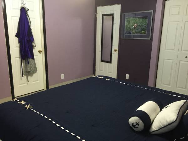 $1,000 / 3br - 1200ft2 - River West- UTILITIES INCLUDED IN RENT (1.5 Miles to COLLEGE)63839293586817121