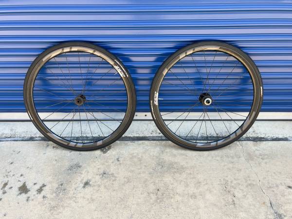 Zipp 202 Wheelset 1
