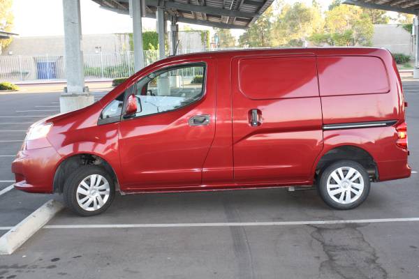 2020 Nissan NV200 SV - Photo 3