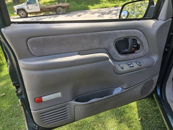 1998 Chevrolet Silverado C1500 - Photo 14