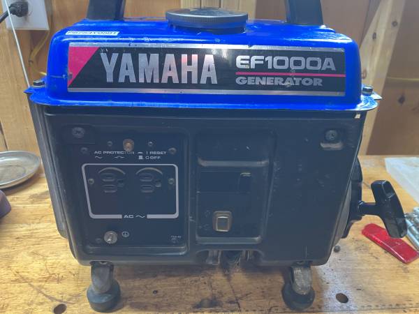 Yamaha EF1000A generator 1