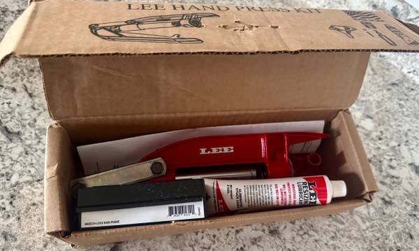 LEE Hand Press 1