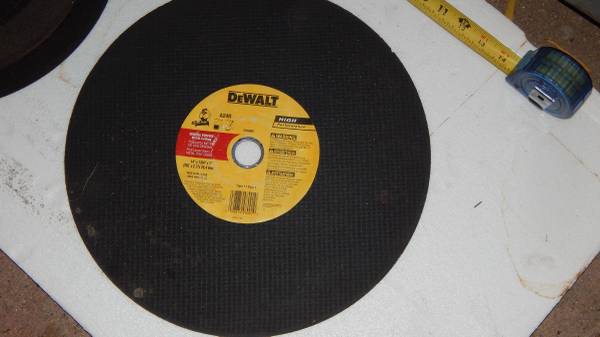 DEWALT DW8001 Alum. Oxide Cut-off wheel 1