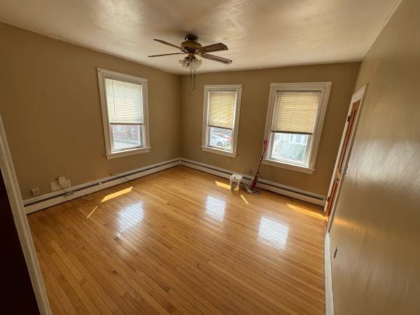 Large first floor one bedroom with office space in charming, well ca 1
