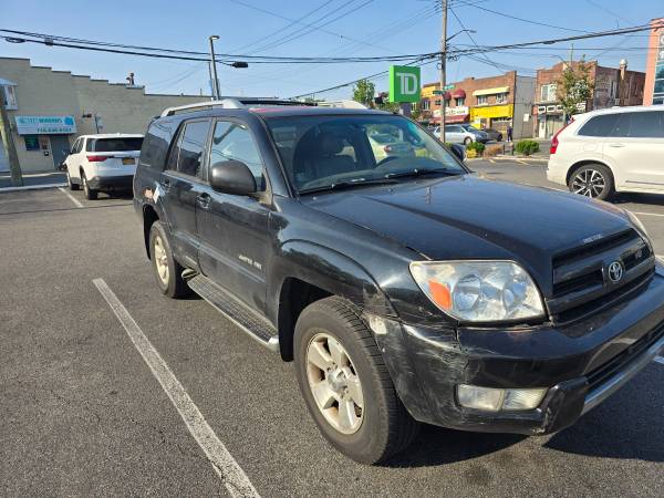2004 TOYOTA 4RUNER LIMITED AWD V8. COCHE FUNCIONA, ÚLTIMA CONDUCCIÓN. - $2,500 (Brooklyn. NY)63614475894145121
