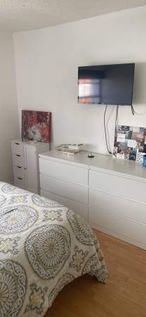 $800 Cutler Bay - Nice Room - $800 (Cutler Bay)63379543246209122