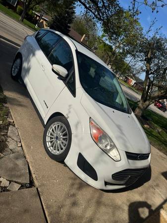 FORD C MAX 2015 - $5,500 (SKOKIE)63616776499713122