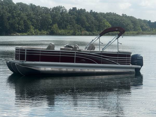 2011 Bennington Tritoon 2275RL Yamaha 150 1