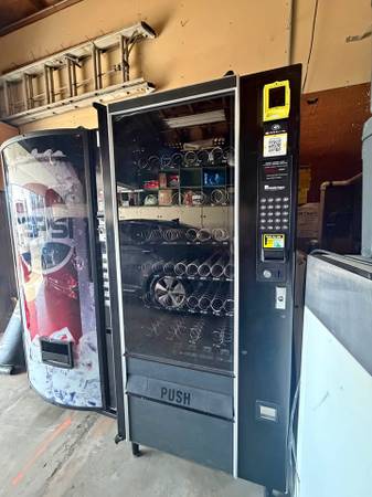 ap snack vending machine with CC Reader 1
