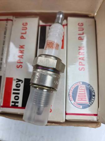 Rare Holley spark plugs NOS 1