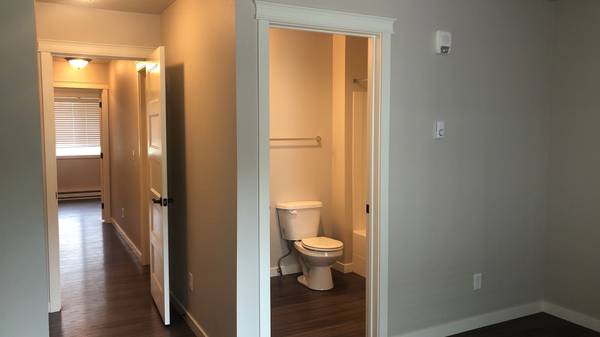 $3,350 / 4br - 1035 NE Alpha Rd. #12 (ADA) (Pullman)63980821489923122